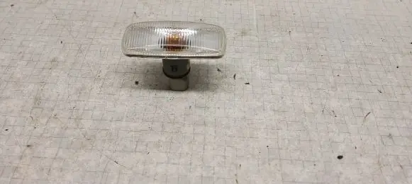 Jeep Grand Cherokee Front fender indicator light 1090001