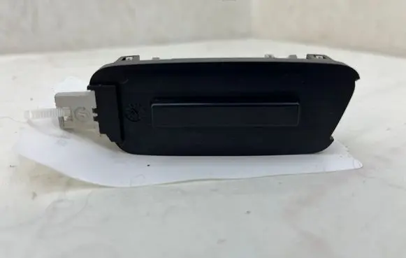 Mercedes-Benz GLC C253 Boot/trunk interior light A0009064401