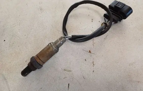 Audi A6 S6 C4 4A Lambda probe sensor 030906265AE 0258003544