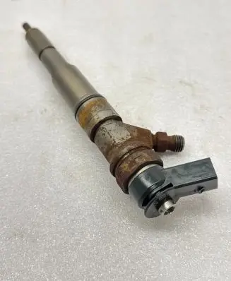 BMW 5 E60 E61 Fuel injector 7794435