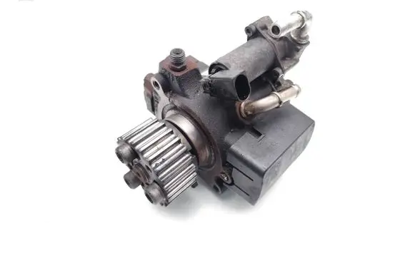 Skoda Octavia Mk2 (1Z) Fuel injection high pressure pump 03L130755E