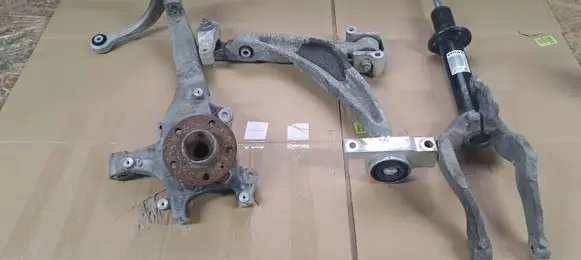 Volvo XC90 Front wheel hub 32298140