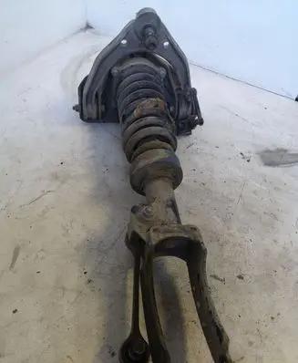 Volkswagen Touareg I Front shock absorber/damper 7L6413031L