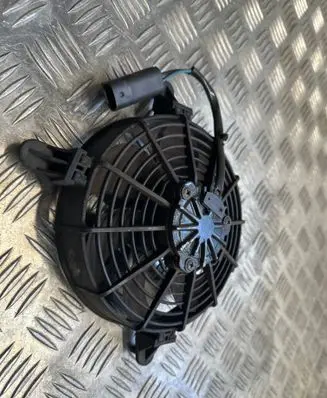 BMW i8 Air conditioning (A/C) fan (condenser) 3235954 10R032749