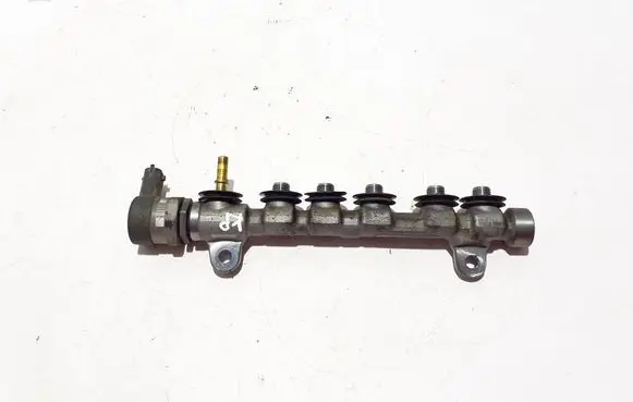 Infiniti FX Fuel main line pipe 8201004394