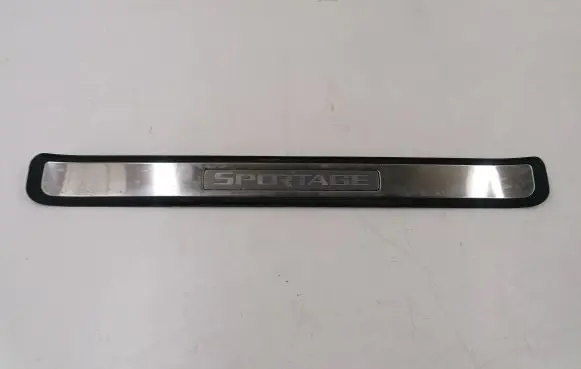 KIA Sportage Front sill trim cover 858851F000