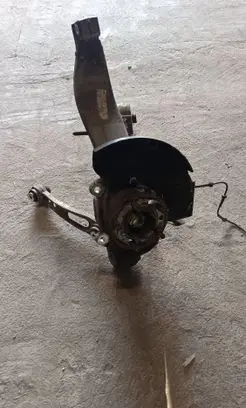 Land Rover Range Rover Sport L494 Front wheel hub spindle knuckle