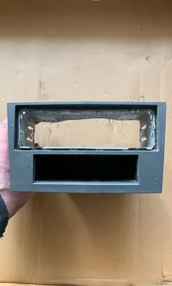 Radio/GPS head unit trim
