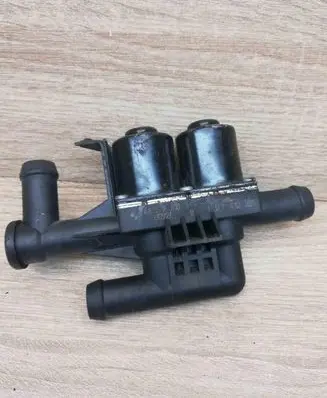BMW 5 F10 F11 Coolant heater control valve 9310349