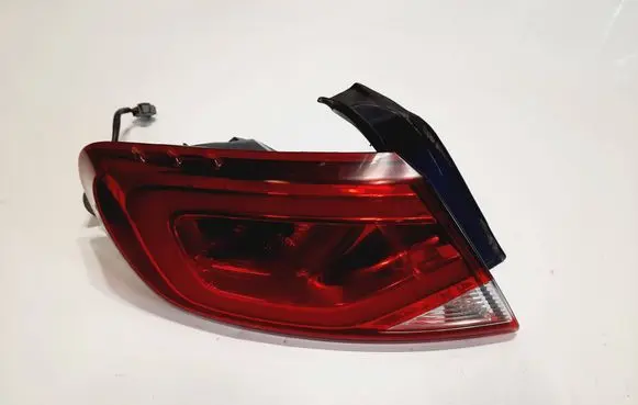 Chrysler 200 Rear/tail lights
