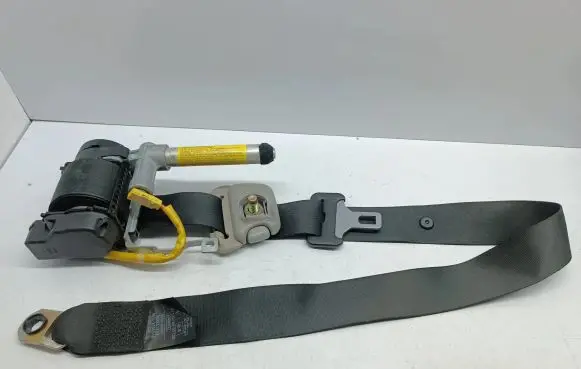 Mitsubishi Space Star Front seatbelt 601409200D 0311180105 MR651803