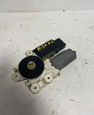 Mercedes-Benz A W168 Rear door window regulator motor 990591101