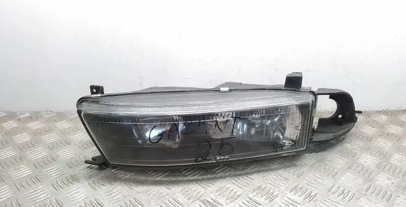 Mitsubishi Galant Headlight/headlamp
