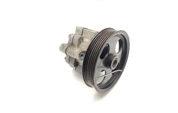 Opel Insignia A Power steering pump 55563329