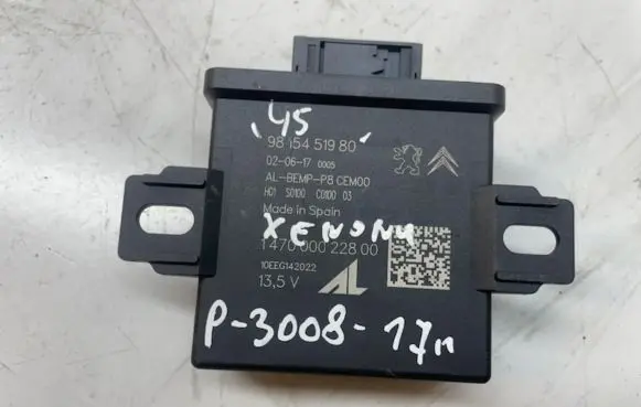 Peugeot 3008 II Xenon control unit/module 9815451980