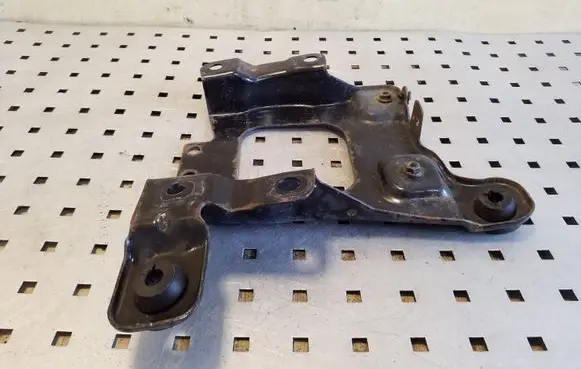 Ford Focus Battery tray AV61R6K034AB