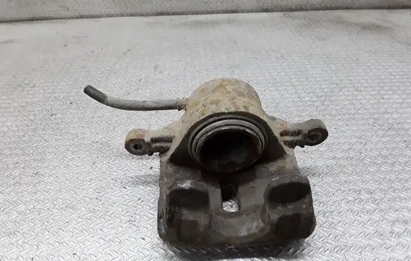 KIA Carens II Front brake caliper