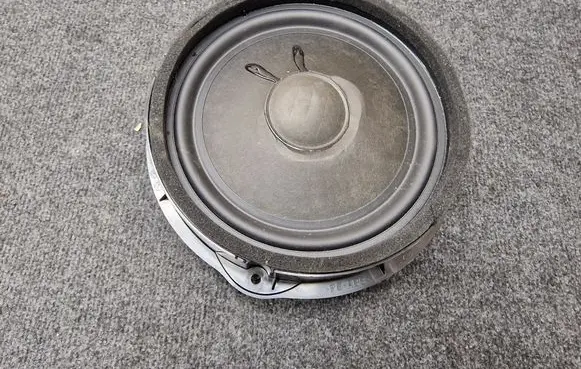 Audi A3 S3 8V Front door speaker 8V0035415E