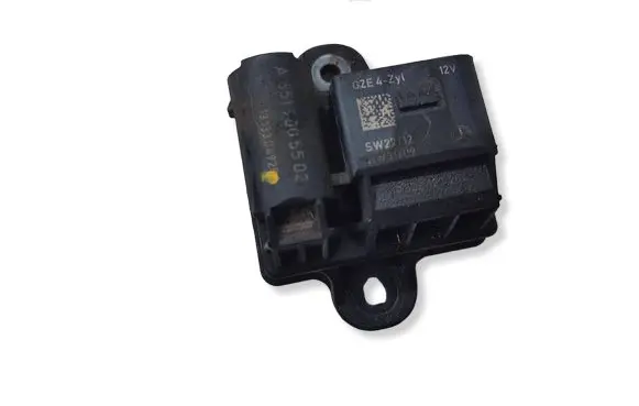 Mercedes-Benz E C207 W207 Glow plug pre-heat relay A6519005502