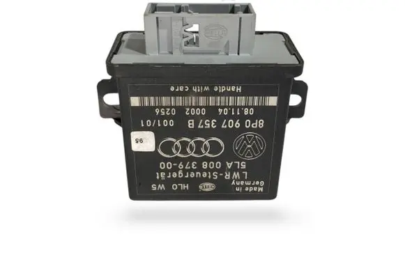Audi A4 S4 B7 8E 8H Light module LCM 8P0907357B