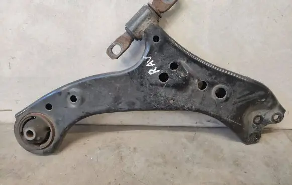 Toyota RAV 4 (XA50) Front control arm