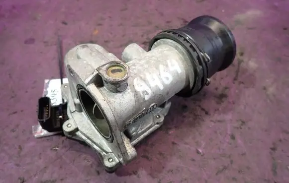 Renault Megane III Throttle body valve 
