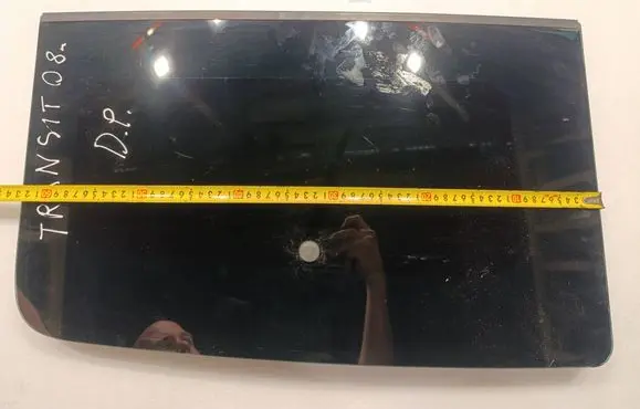 Ford Transit Rear side window 43R00101