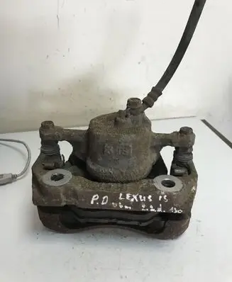 Lexus IS 220D-250-350 Front brake caliper L18