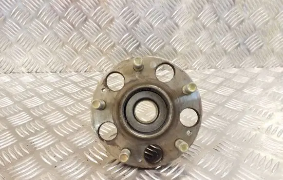Honda Civic Rear wheel hub
