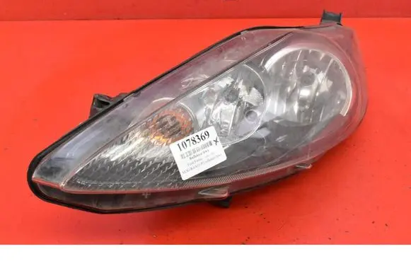 Ford Fiesta Headlight/headlamp 8A6113W030AJ