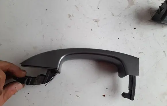 Volkswagen Touareg II Front door exterior handle 7P6837205E