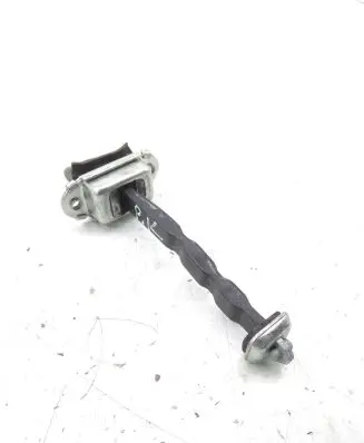 Skoda Octavia Mk2 (1Z) Front door check strap stopper