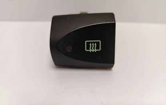 Hyundai Santa Fe Windscreen/window heater switch 93710 11103 26000