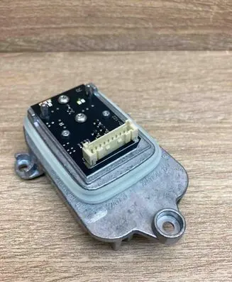 BMW 7 G11 G12 LED ballast control module 63119498410 9498410 RIGHTSIDE