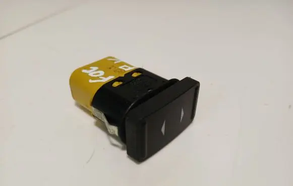 Ford Focus Electric window control switch 6M2T14529DA 03168420 7777