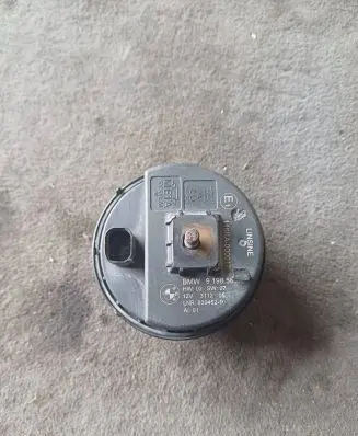 BMW 5 F10 F11 Alarm system siren 9198581 311205 63945210