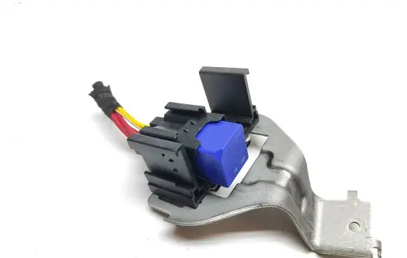 Renault Talisman Other relay 8200587121 V23136J4X66 PA66GF25
