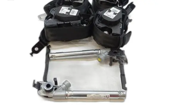 Citroen DS7 Crossback Set of seat belts 98158426XX