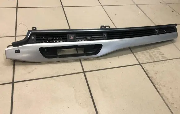 Audi A4 S4 B9 Dash center air vent grill 8W1820902