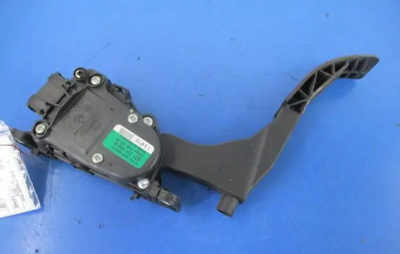 Skoda Roomster (5J) Accelerator throttle pedal 6Q1721503M