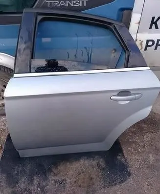 Ford Mondeo MK IV Rear door 