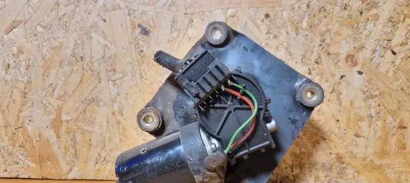 Volvo S40, V40 Wiper motor 0390241170