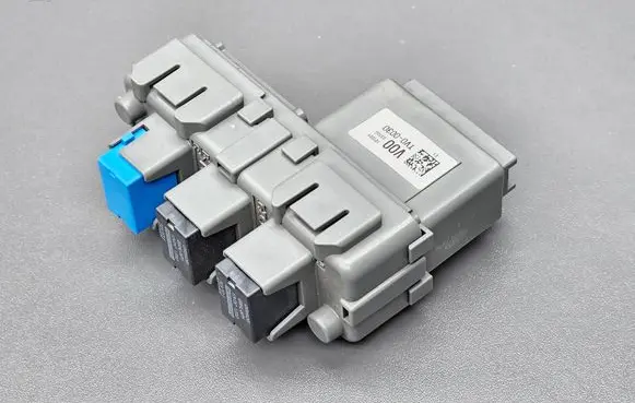 Honda Civic IX Fuse module TV00030