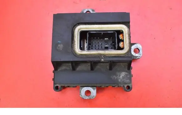BMW X3 E83 Voltage converter/converter module 