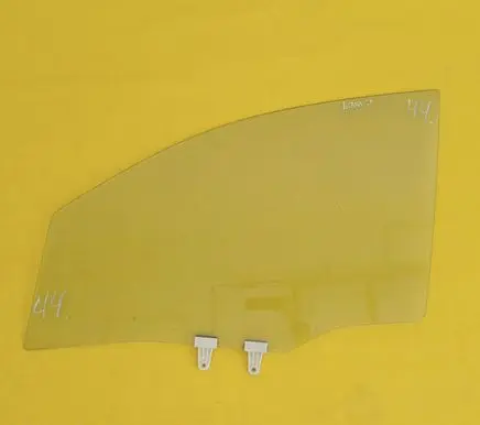 Suzuki Liana Front door window glass four-door