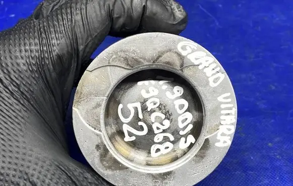 Suzuki Grand Vitara II Piston F9QC268
