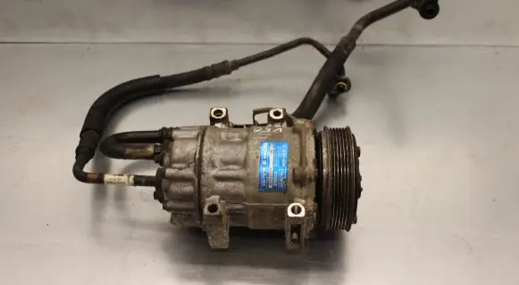 Volvo V50 Air conditioning (A/C) compressor (pump) 9254004524 3M5H19D329HD