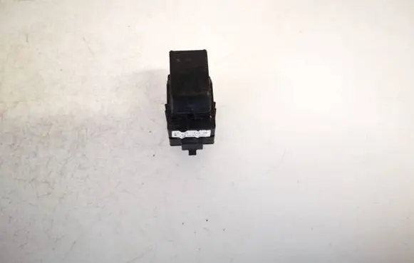 Toyota Corolla Verso AR10 Electric window control switch 848100f010 84810-0f010
