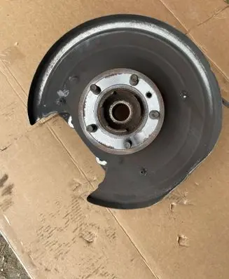 Land Rover Range Rover Sport L494 Rear wheel hub 