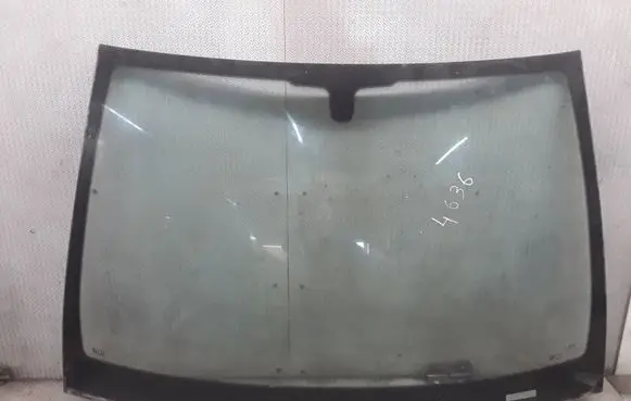Opel Astra H Front windscreen/windshield window